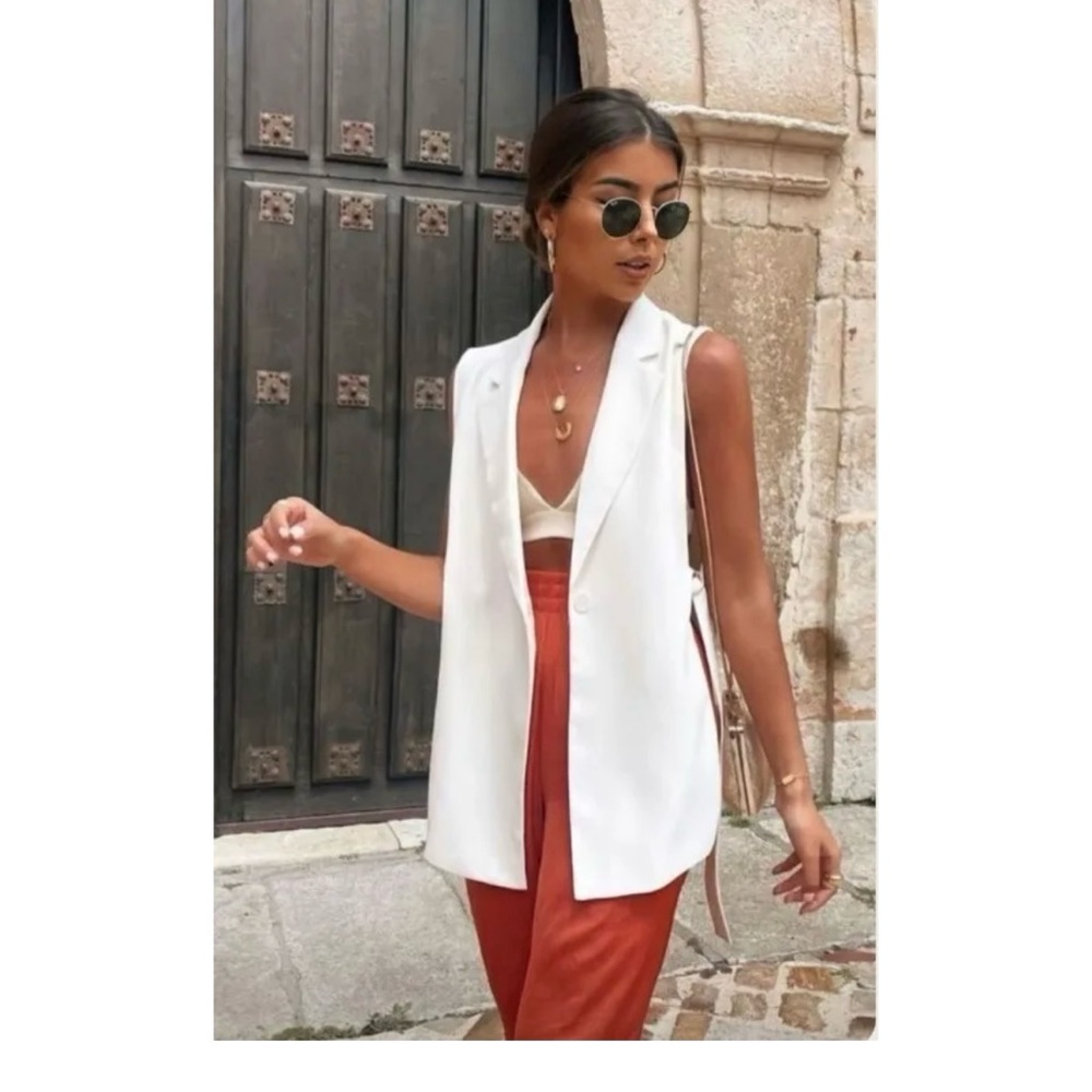 Zara sleeveless white blazer XS